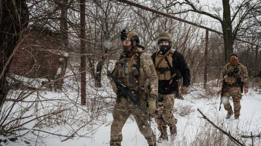 Ukraine điều thêm quân tới "chảo lửa" Bakhmut giữa lúc Nga bao vây 3 hướng